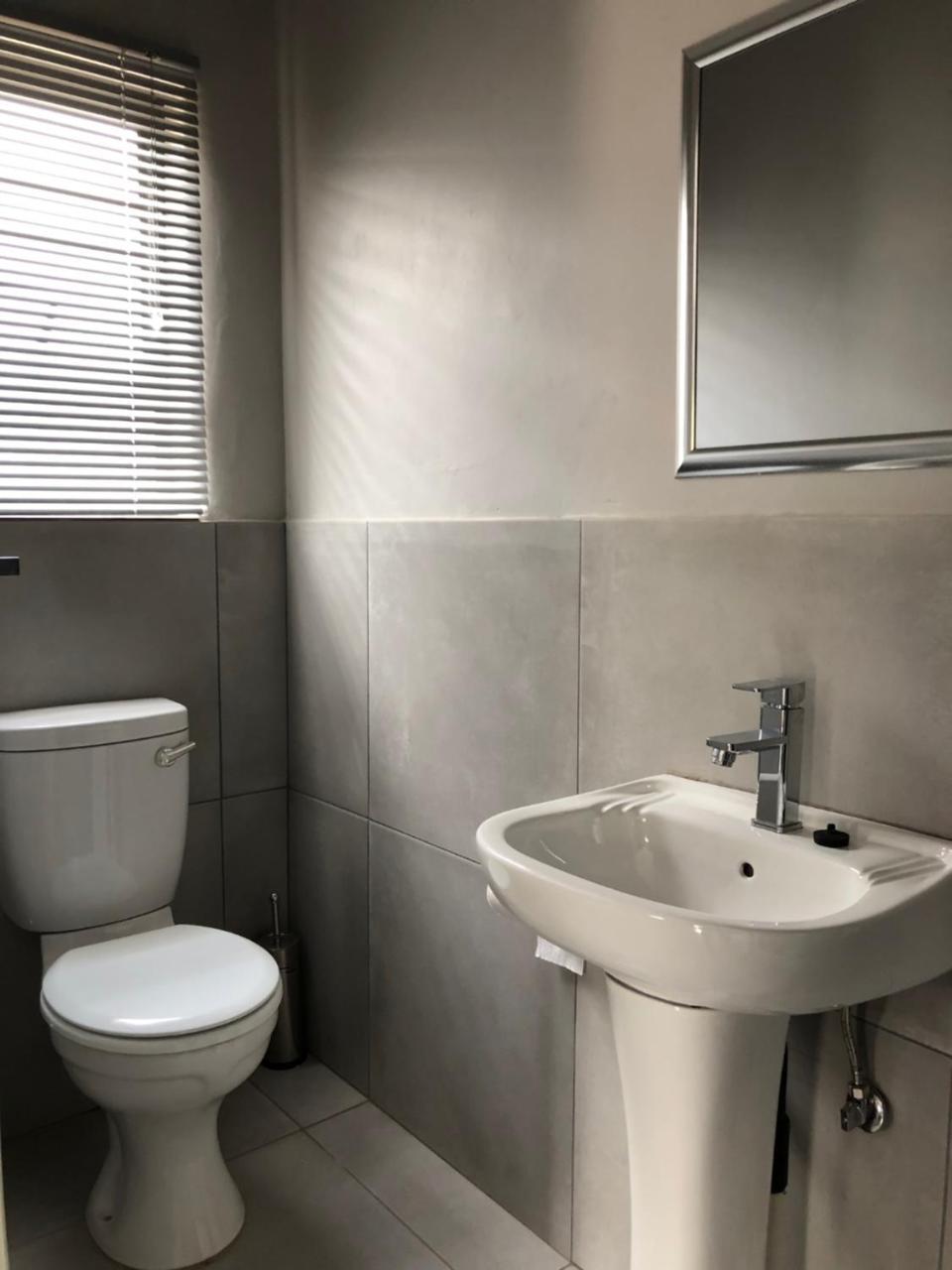 Odelia Guest House Мокопане Екстериор снимка
